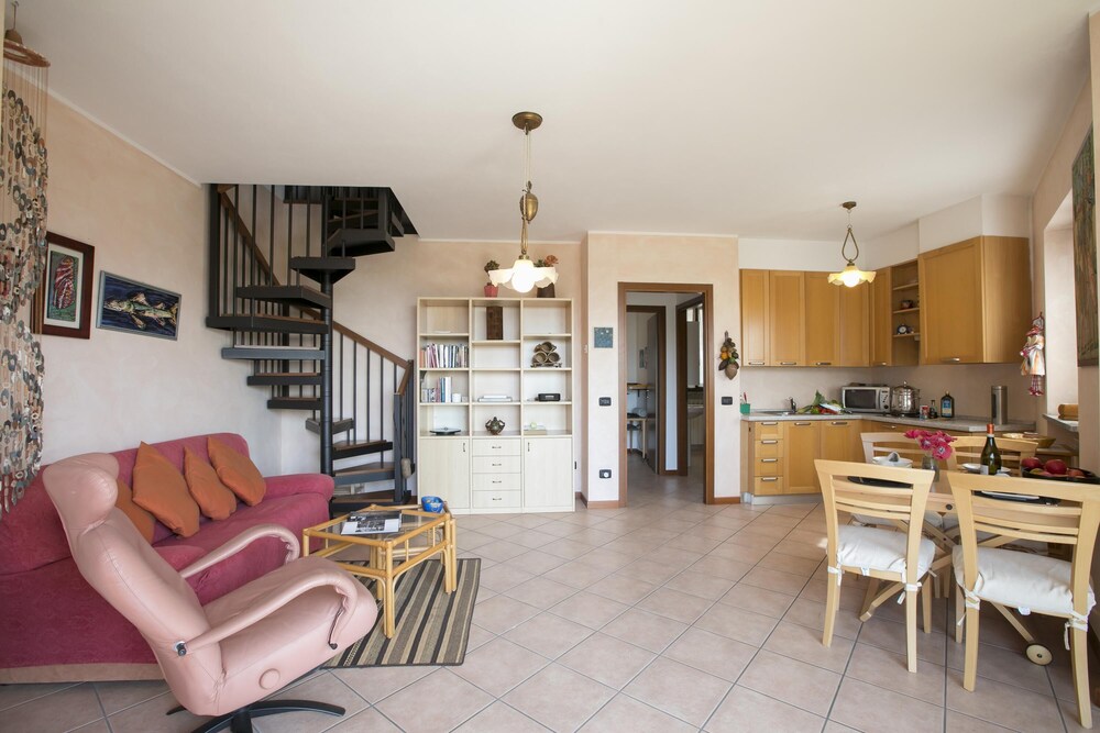 Apartment photo 1