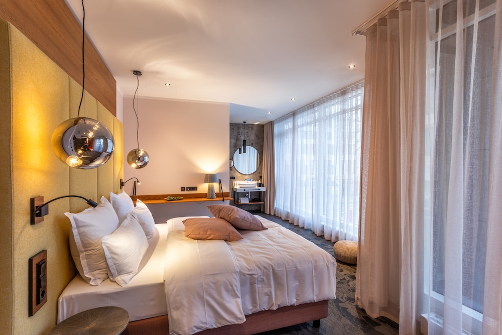 Junior Suite - Photo 1
