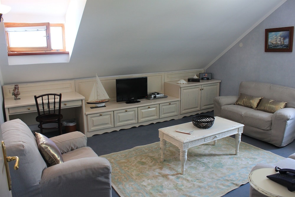 Suite, 2 Bedrooms, Sea View photo 1