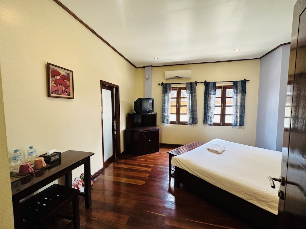 Deluxe Double Room - Photo 12