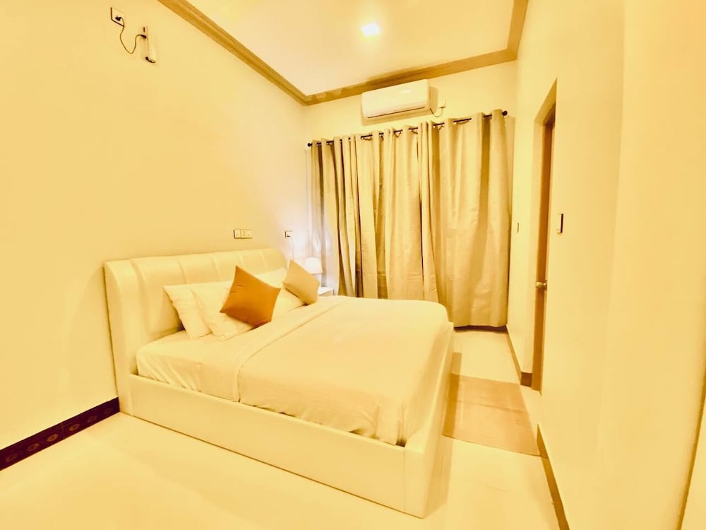 Comfort Room photo 2