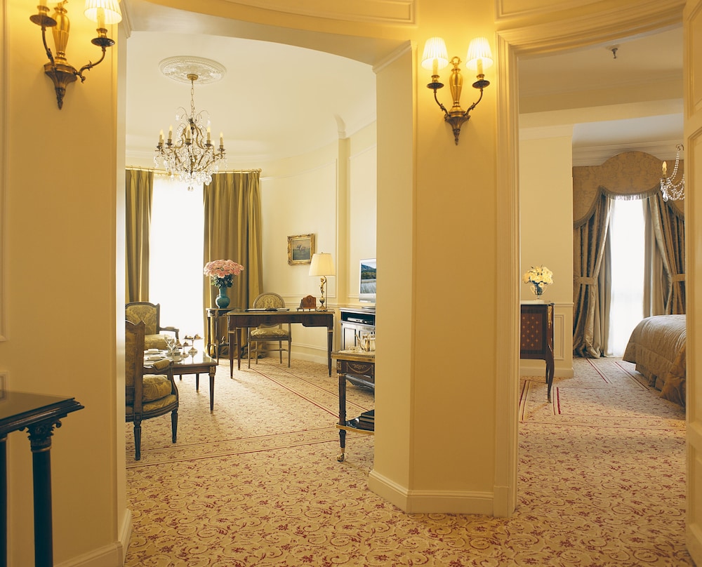 Suite (Non Smoking)