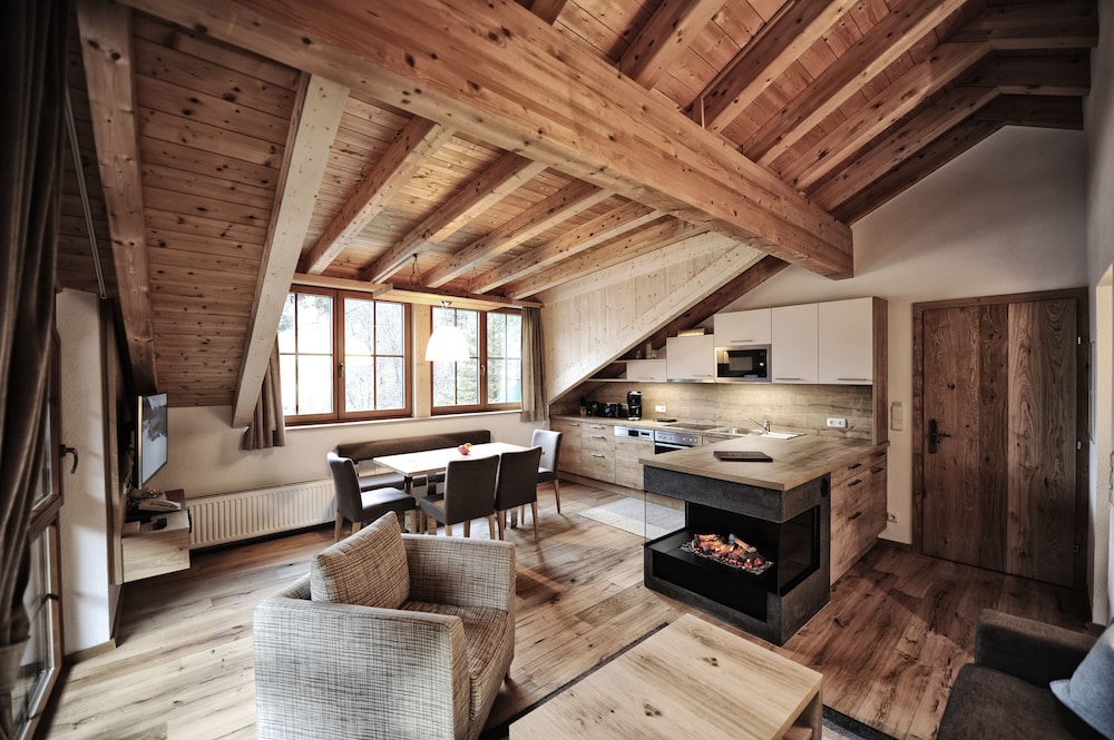 Dachgeschoss Suite photo 1