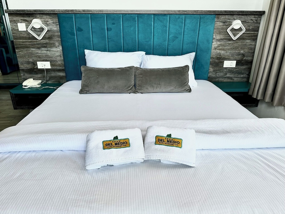 Luxury Room - Photo 7