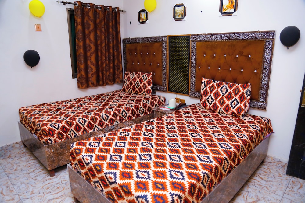 Basic Triple Room