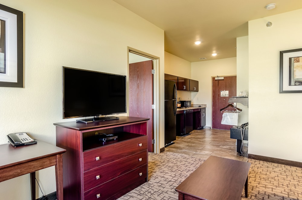 Suite, Multiple Beds, Accessible, Non Smoking (Extended Stay) photo 1