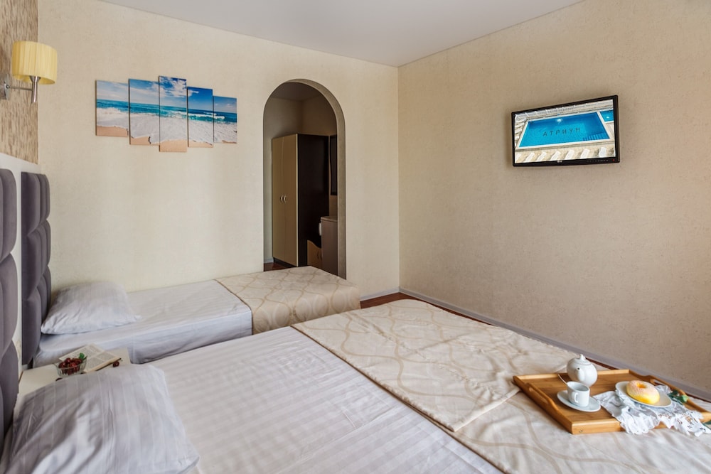 Junior Triple Suite, Balcony