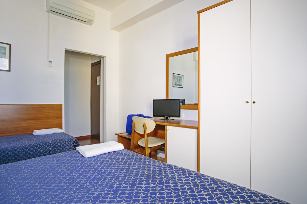 Quadruple Room, Balcony photo 3