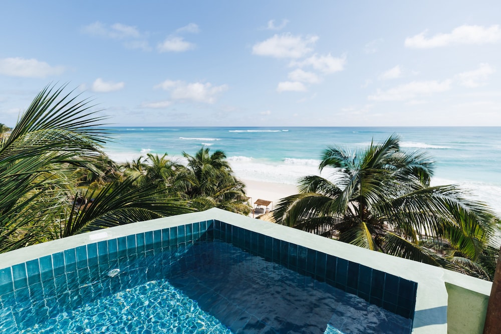 Deluxe Room, 1 King Bed, Private Pool, Ocean View