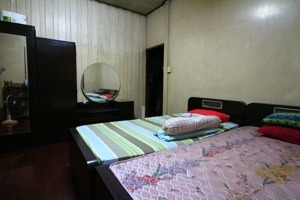Standard Double Room with Fan photo 1