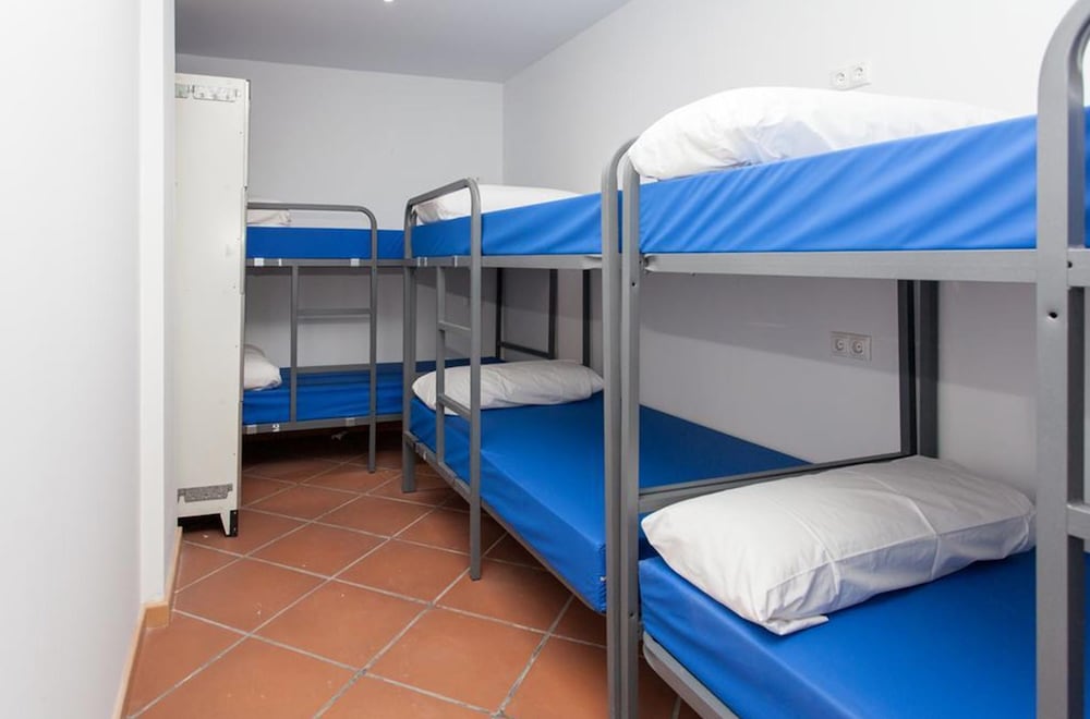Bed in Shared Dormitory, Mixed Dorm, Shared Bathroom (12 beds) photo 3