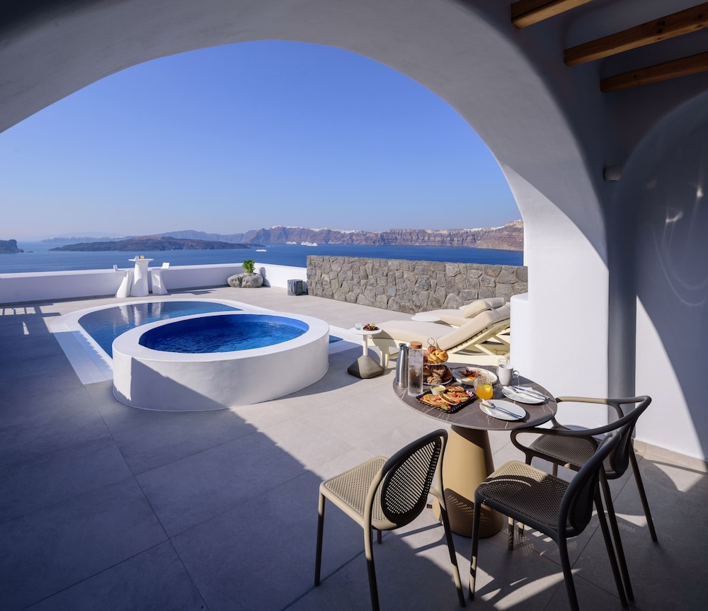 Acro Villa - Photo 2