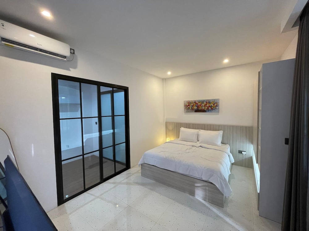 Premium Suite, 1 Bedroom, Balcony, Ground Floor photo 1