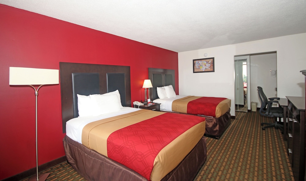 Room, 2 Double Beds - Photo 1