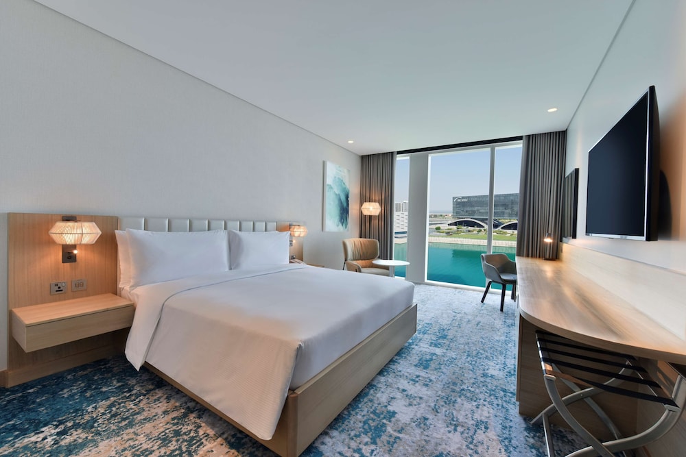 King, Room, Bay View - Photo 4