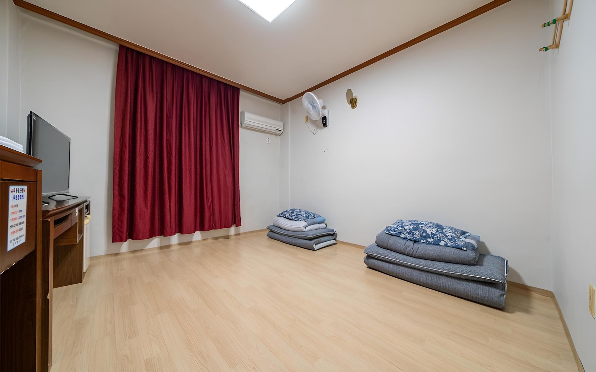 Room (Ondol Room) photo 1