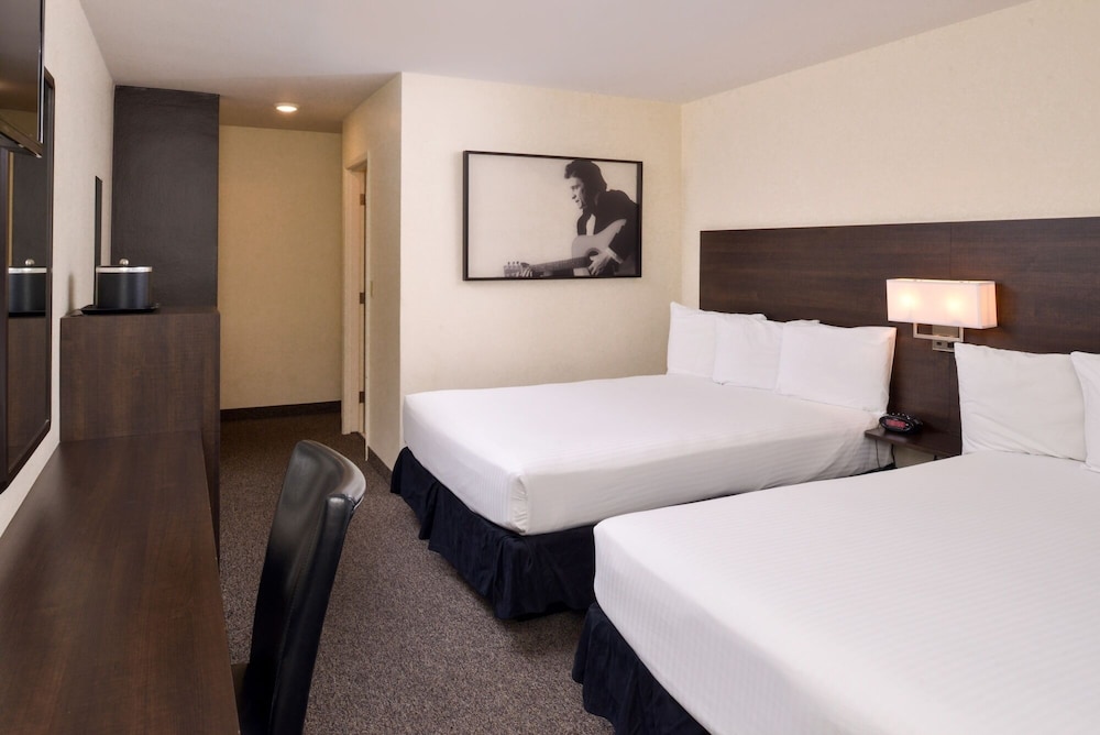 Standard Double Room (Queen)