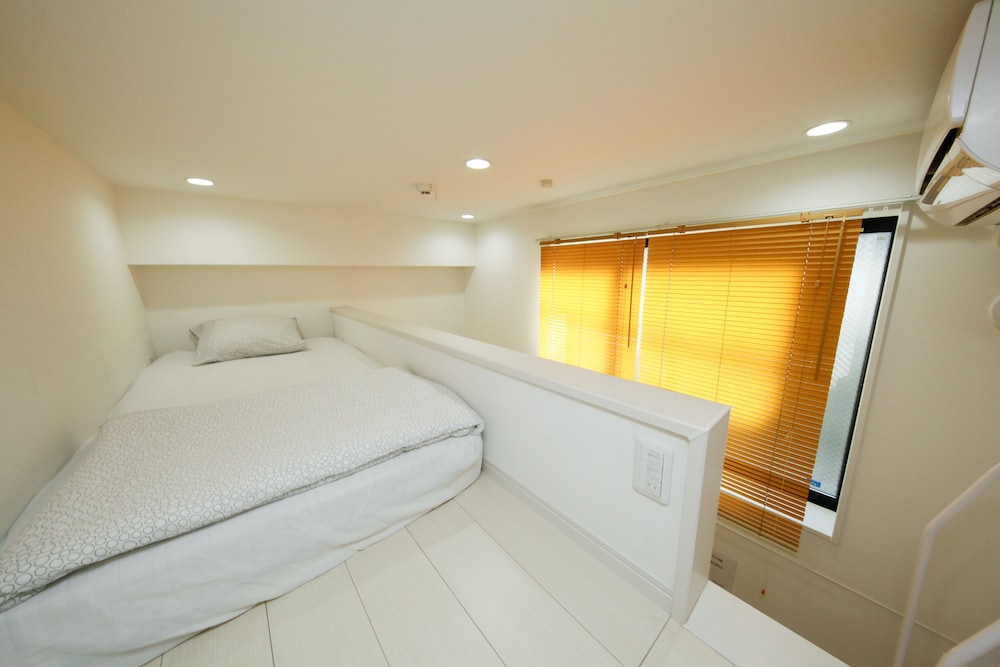 Basic Room (with Loft Bed)