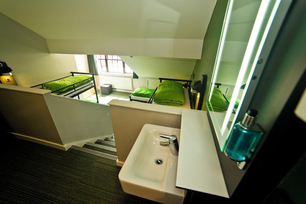 5 Bed Private Room Ensuite photo 2