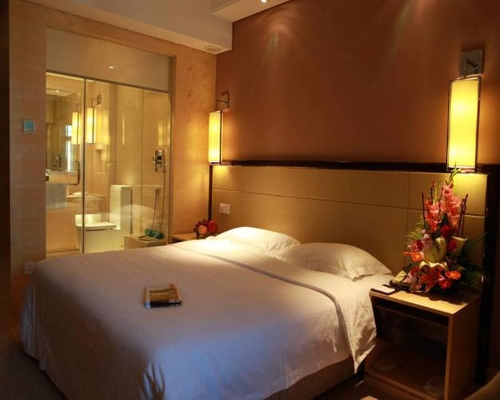 Executive Room, 1 King Bed - Photo 4