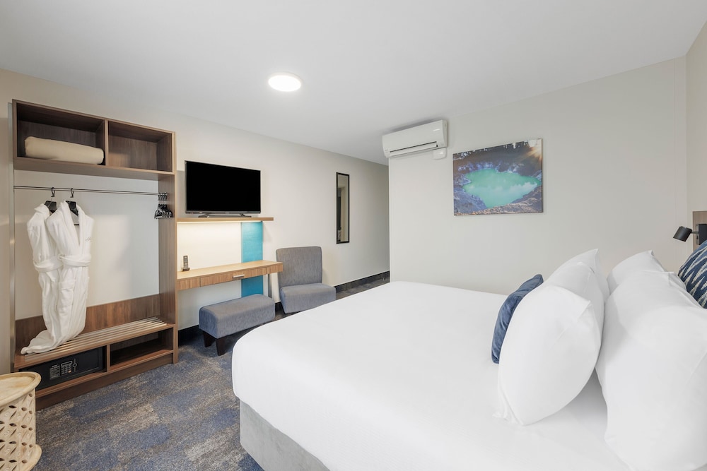 Superior King Room - Photo 1