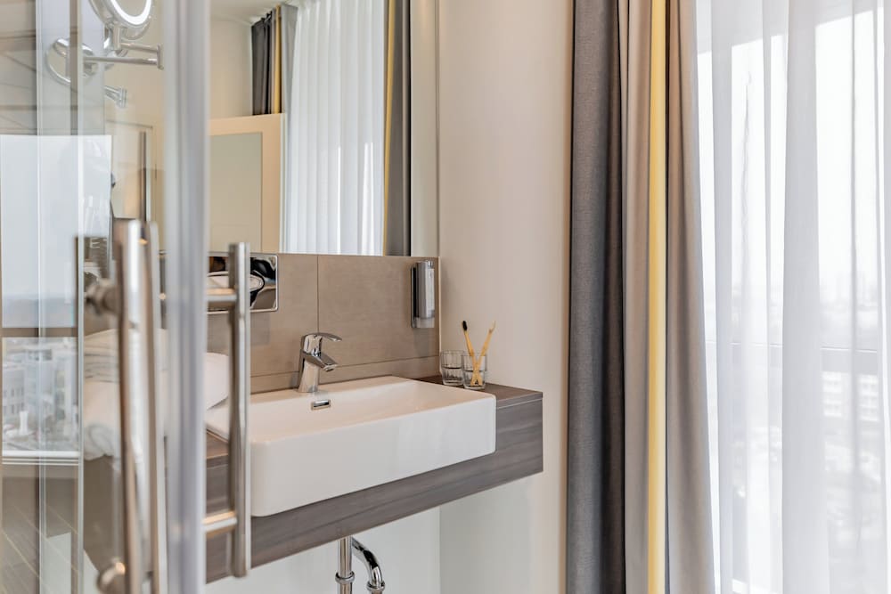Standard Room, 1 Twin Bed (Porthole Window)