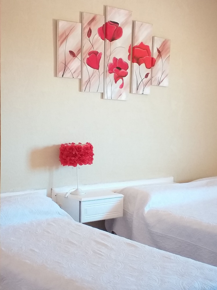Standard Triple Room, 1 Bedroom (Rosa & Margarita) photo 2