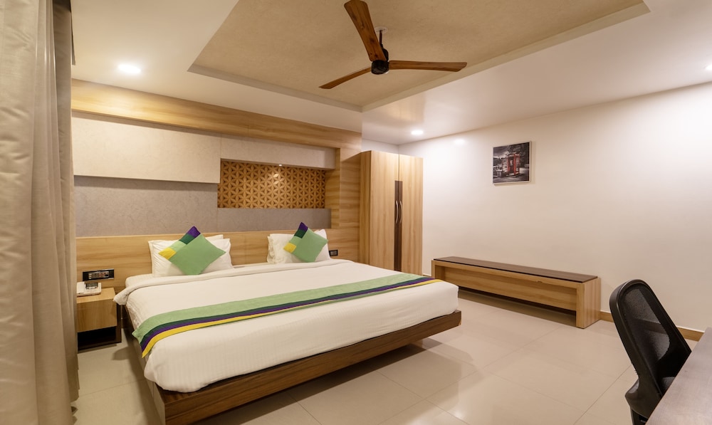 Deluxe Room - Photo 4