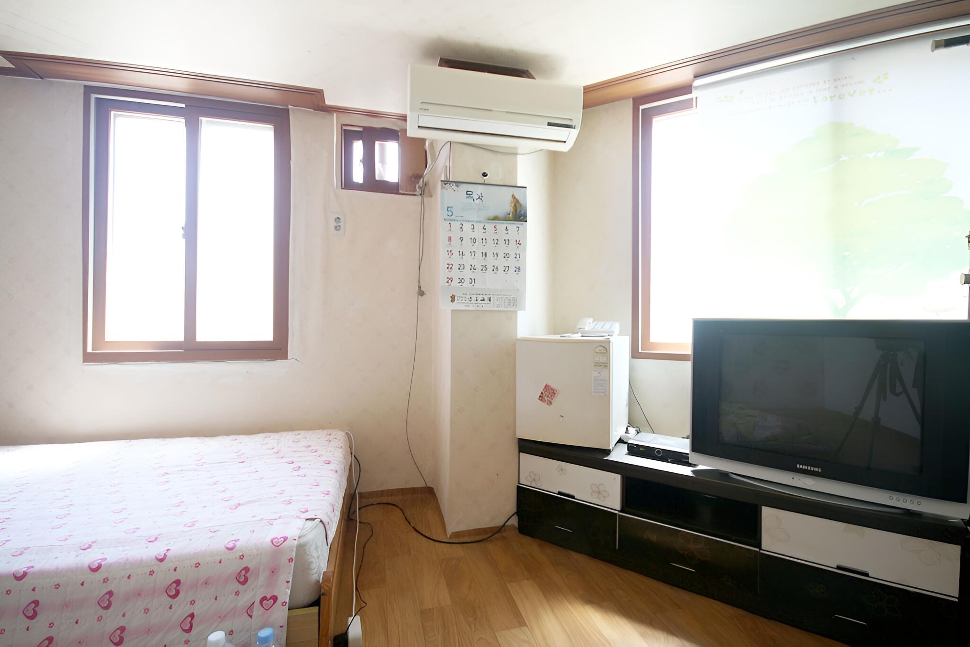 Room (Standard Room) photo 3