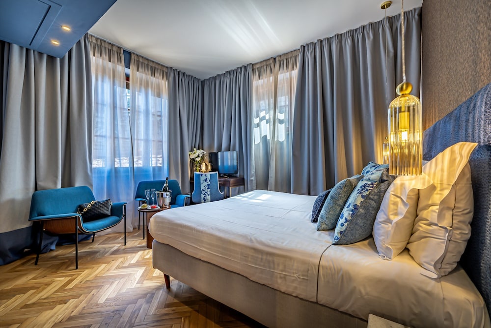 Double Room (Duomo View - 40) photo 3