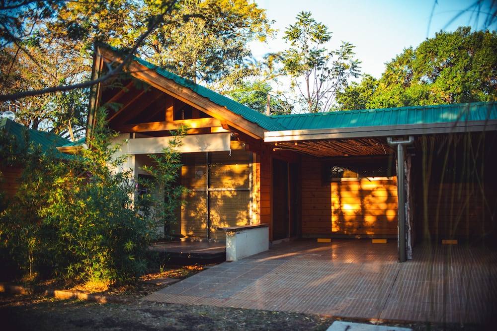 Deluxe Chalet, Pool View