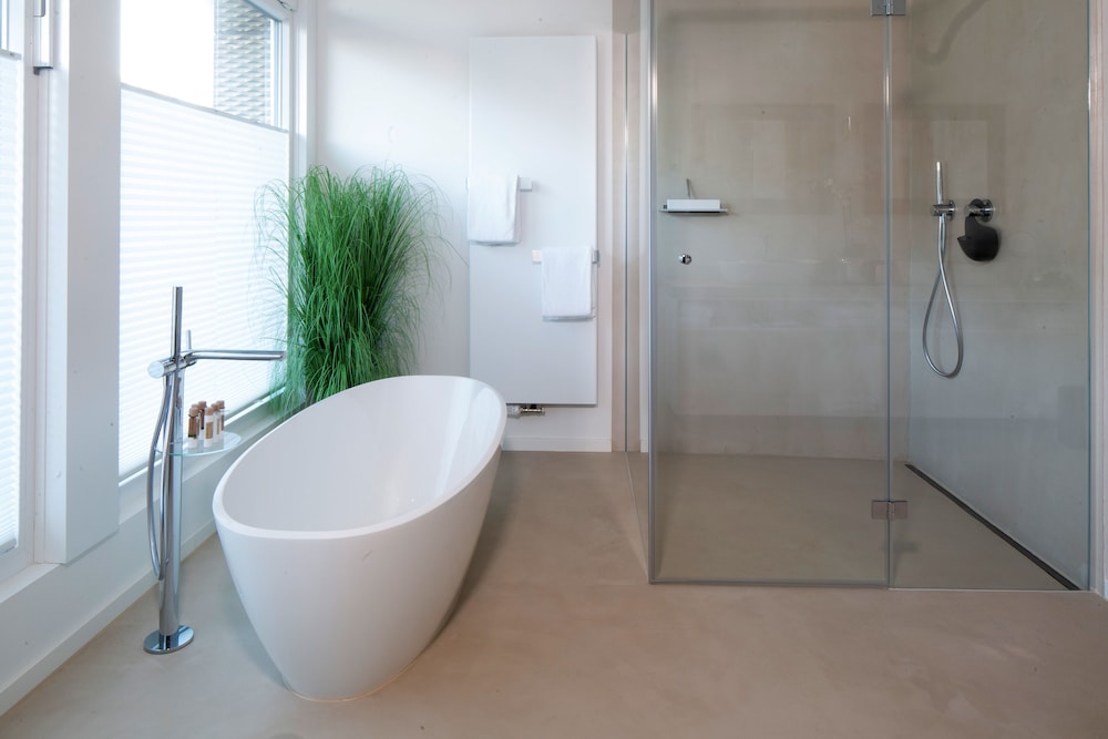 Penthouse, Sauna thumbnail 6