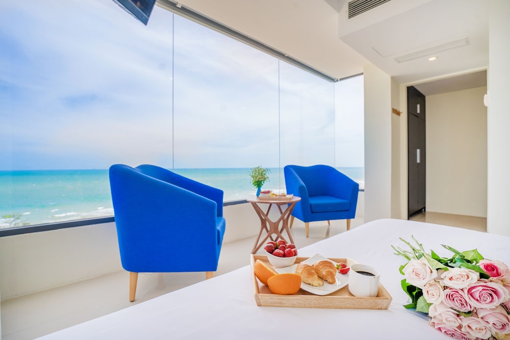 Suite, Sea View - Photo 5