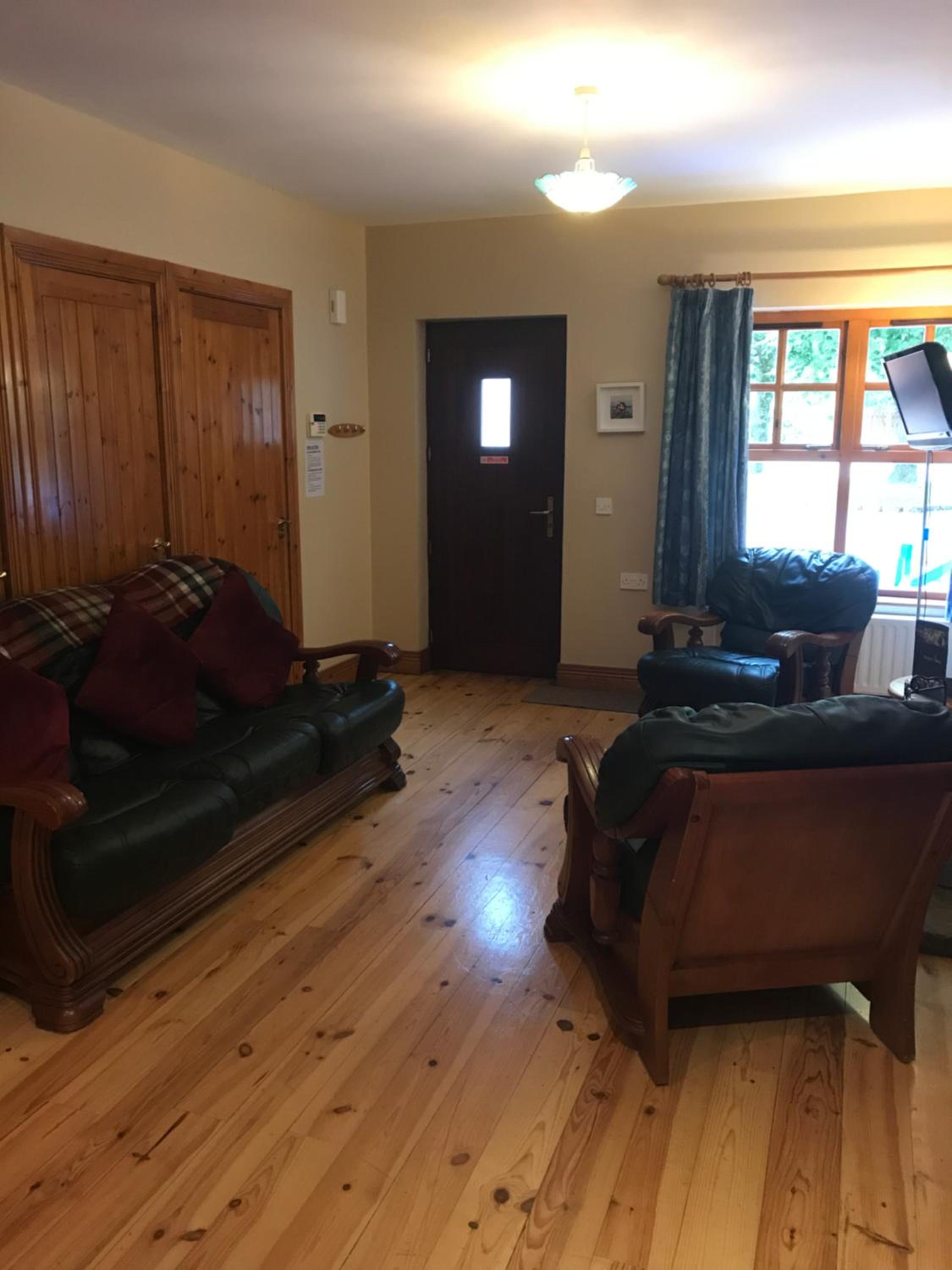 Three-Bedroom House photo 2