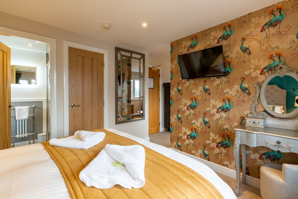 Family Suite, 2 Bedrooms, Non Smoking, Garden View photo 2