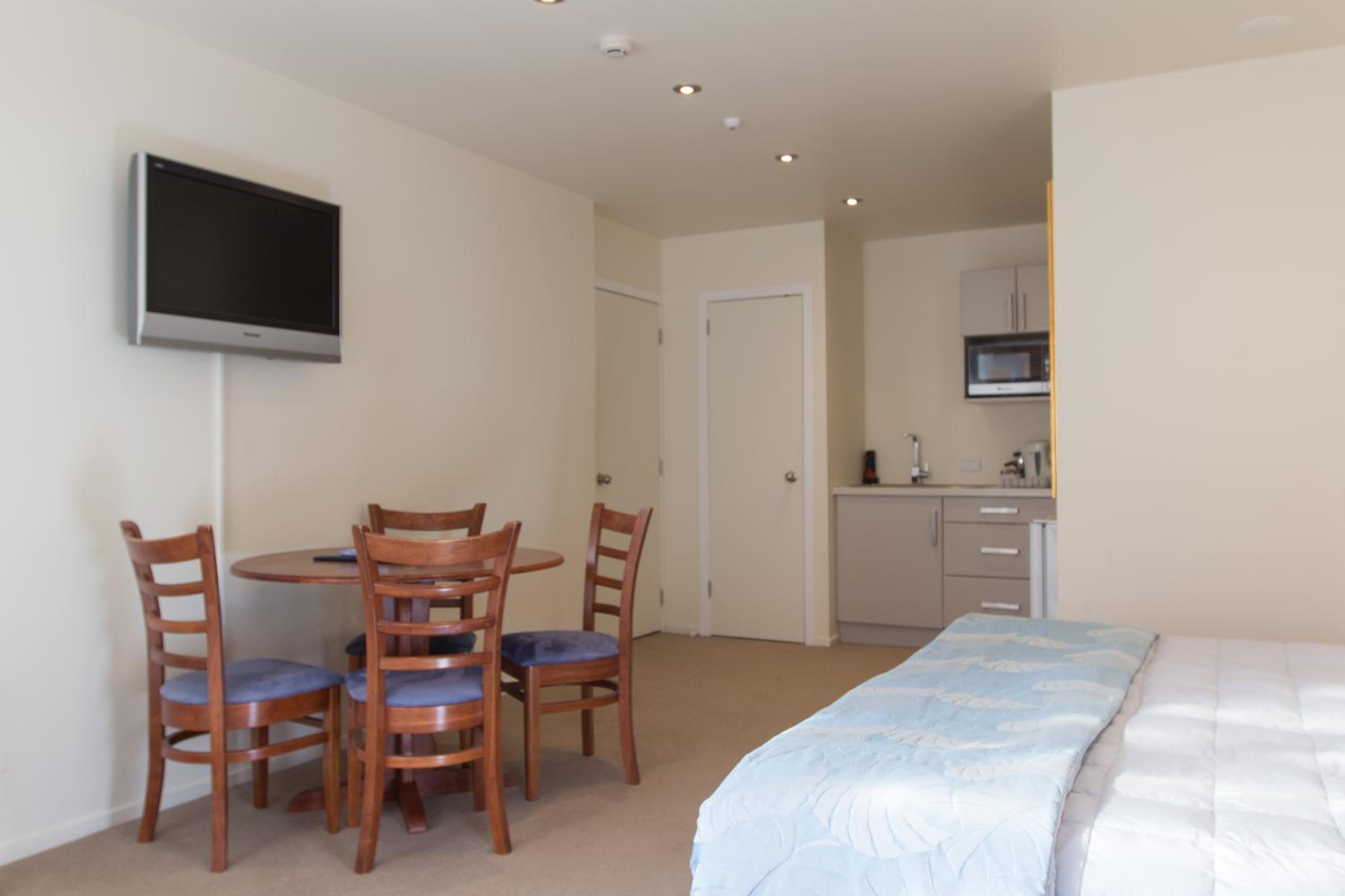 Studio Unit photo 2