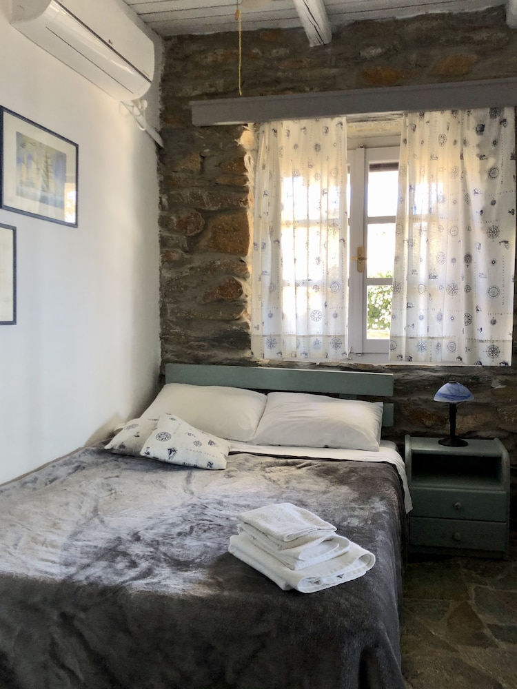 Traditional Villa, 2 Bedrooms, 2 Bathrooms, Sea Facing