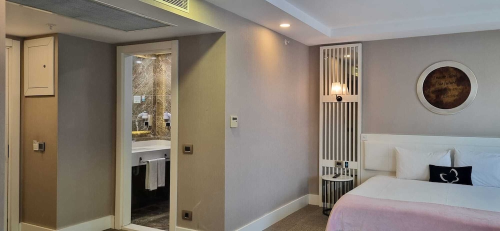 Superior Suite photo 1