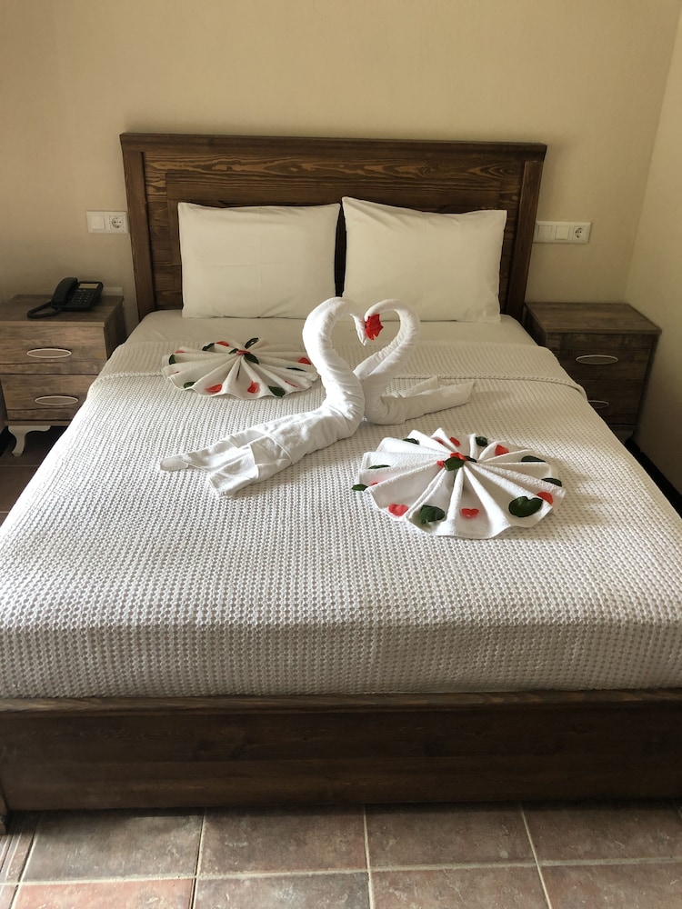 Suite Room - Photo 1