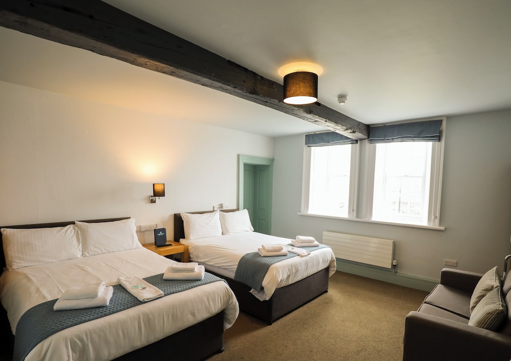 Family Room, Ensuite, Sea View (Ground floor)