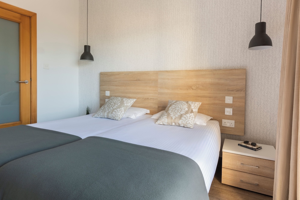 Standard Double or Twin Room (Sea Front) photo 2