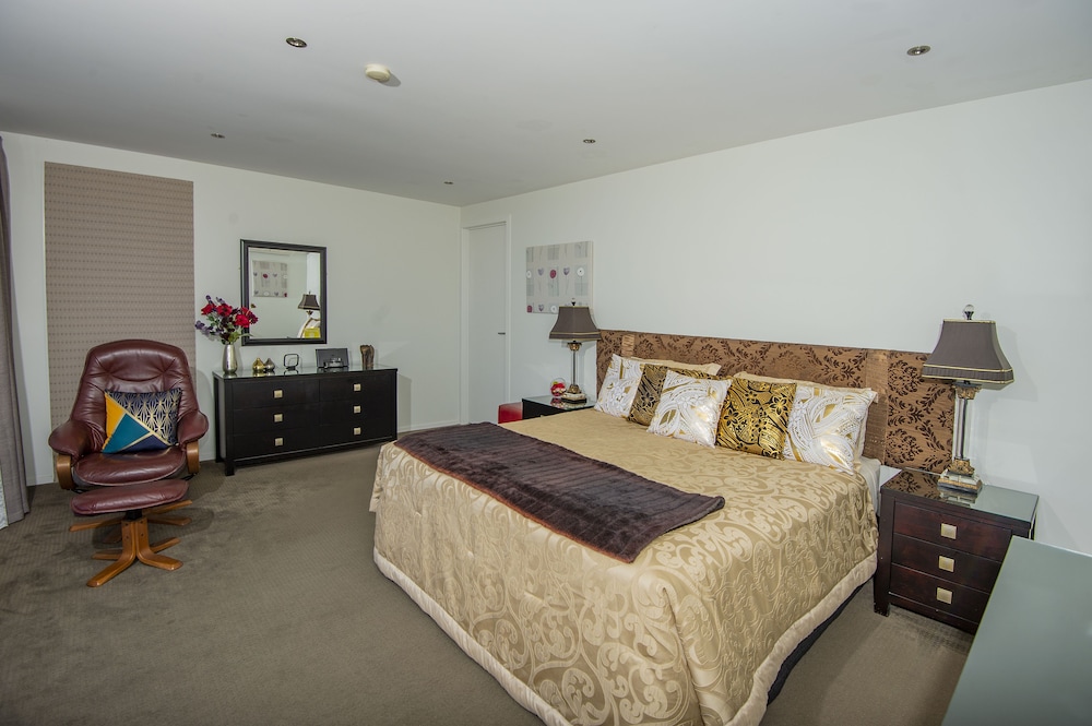Luxury Room 2 with Ocean View and Private Spa photo 2