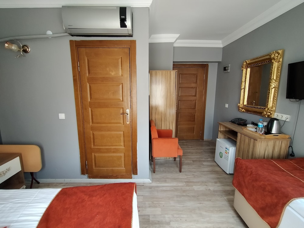 Standard Triple Room photo 1