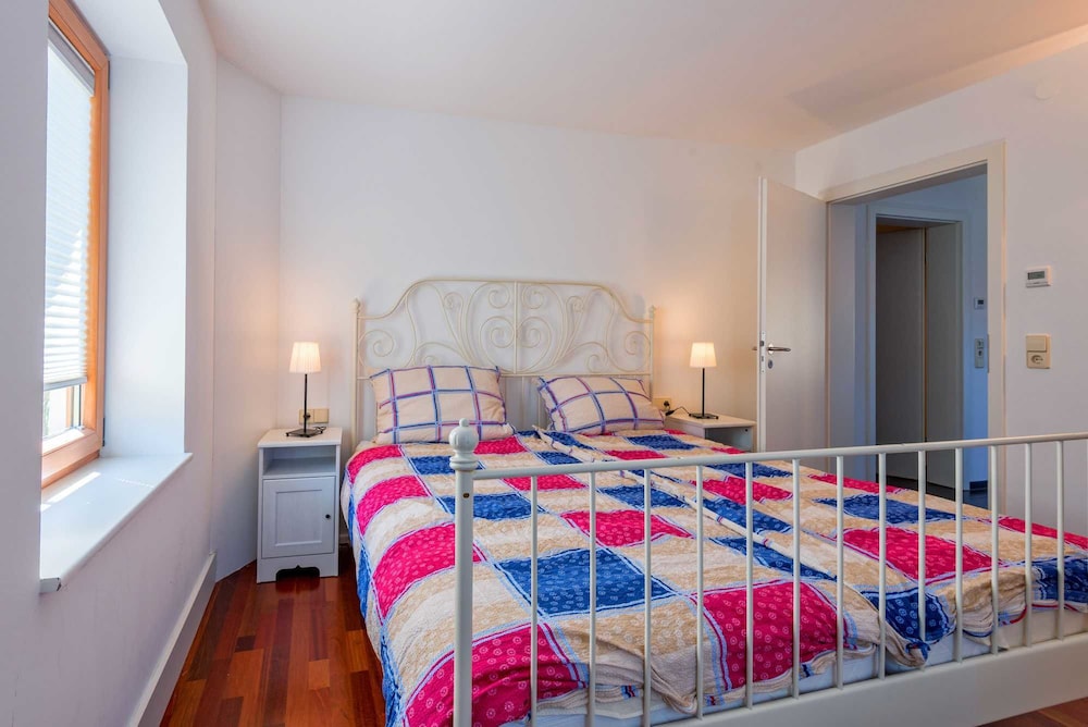 House (incl. cleaning fee & laundry package) photo 2