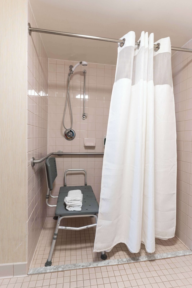 Suite, 1 Queen Bed with Sofa bed, Accessible (Hearing One Bedroom) thumbnail 6