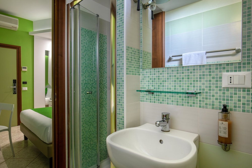 Double Room Single Use photo 3