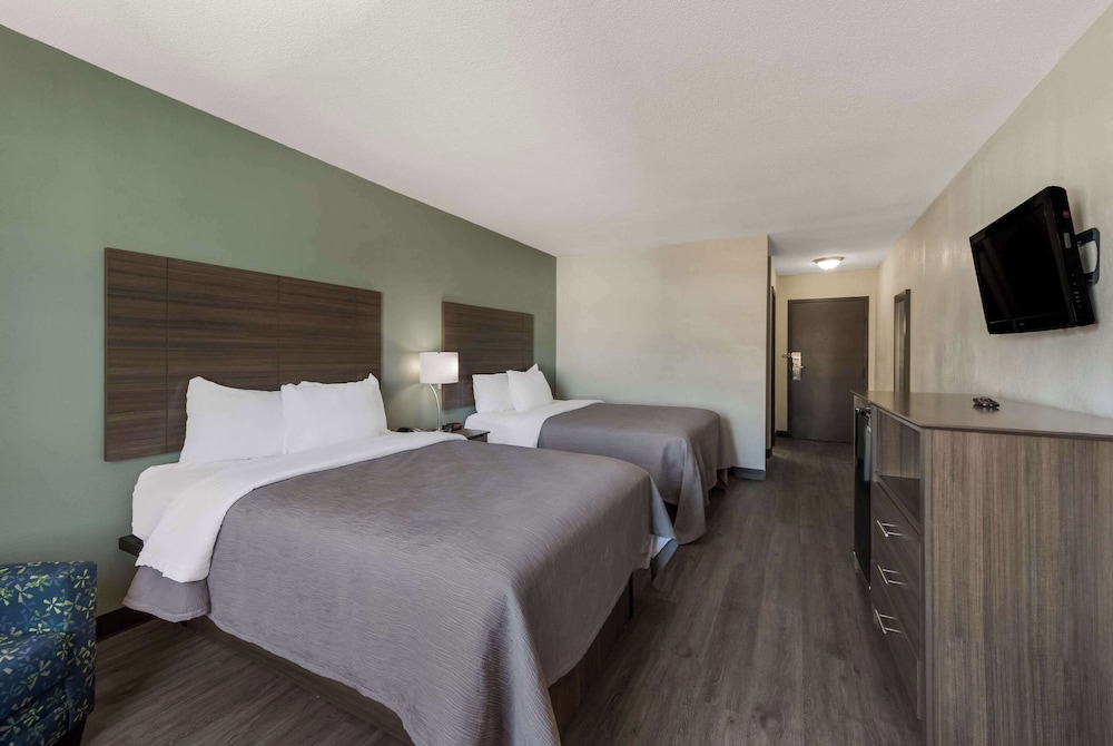 Room, 2 Double Beds, Accessible, Non Smoking - Photo 2