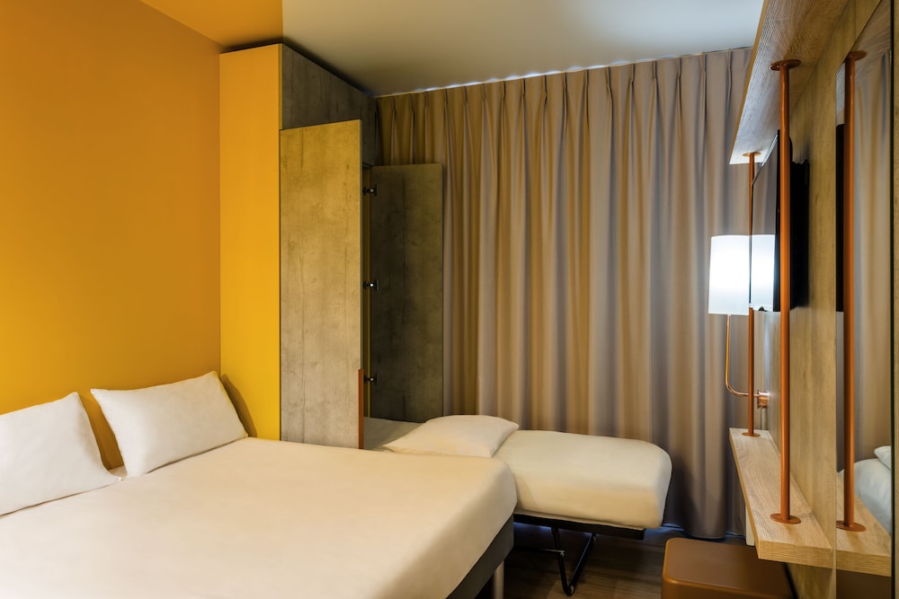 Triple Room, Multiple Beds photo 2