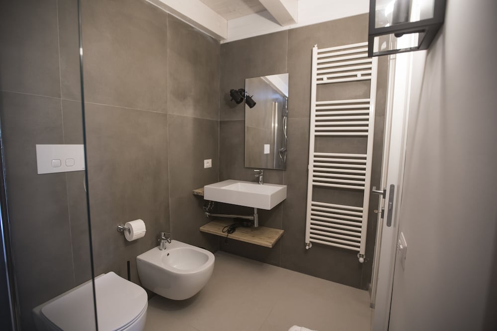 Superior Double Room, City View photo 3