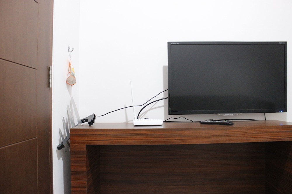 Room - Photo 11